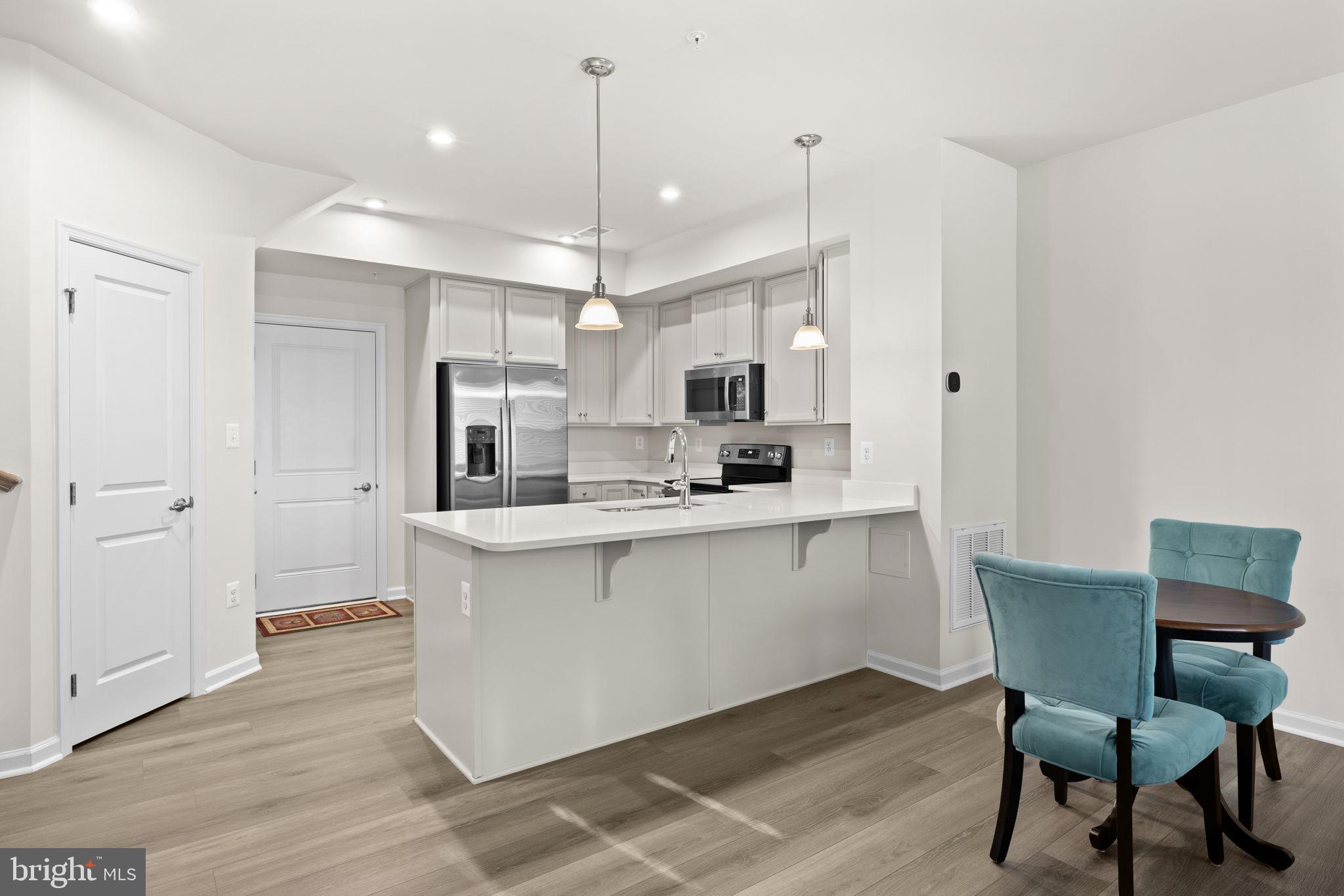 INDEPENDENCE SQUARE - Residential