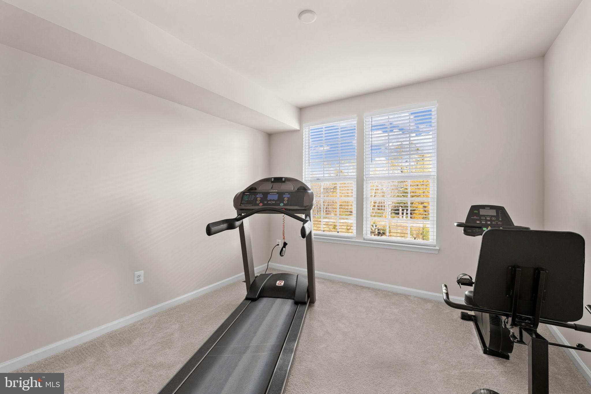 INDEPENDENCE SQUARE - Residential