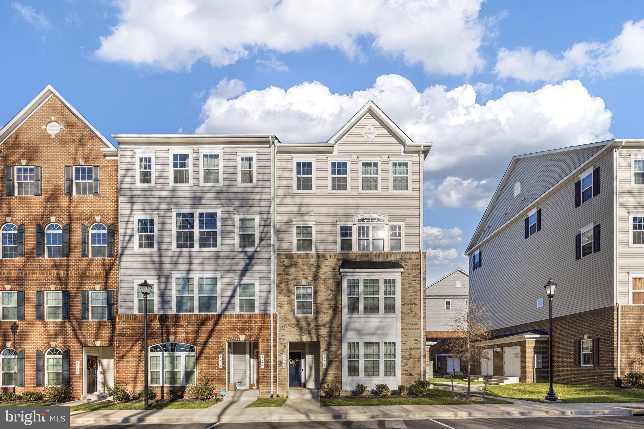 INDEPENDENCE SQUARE - Residential