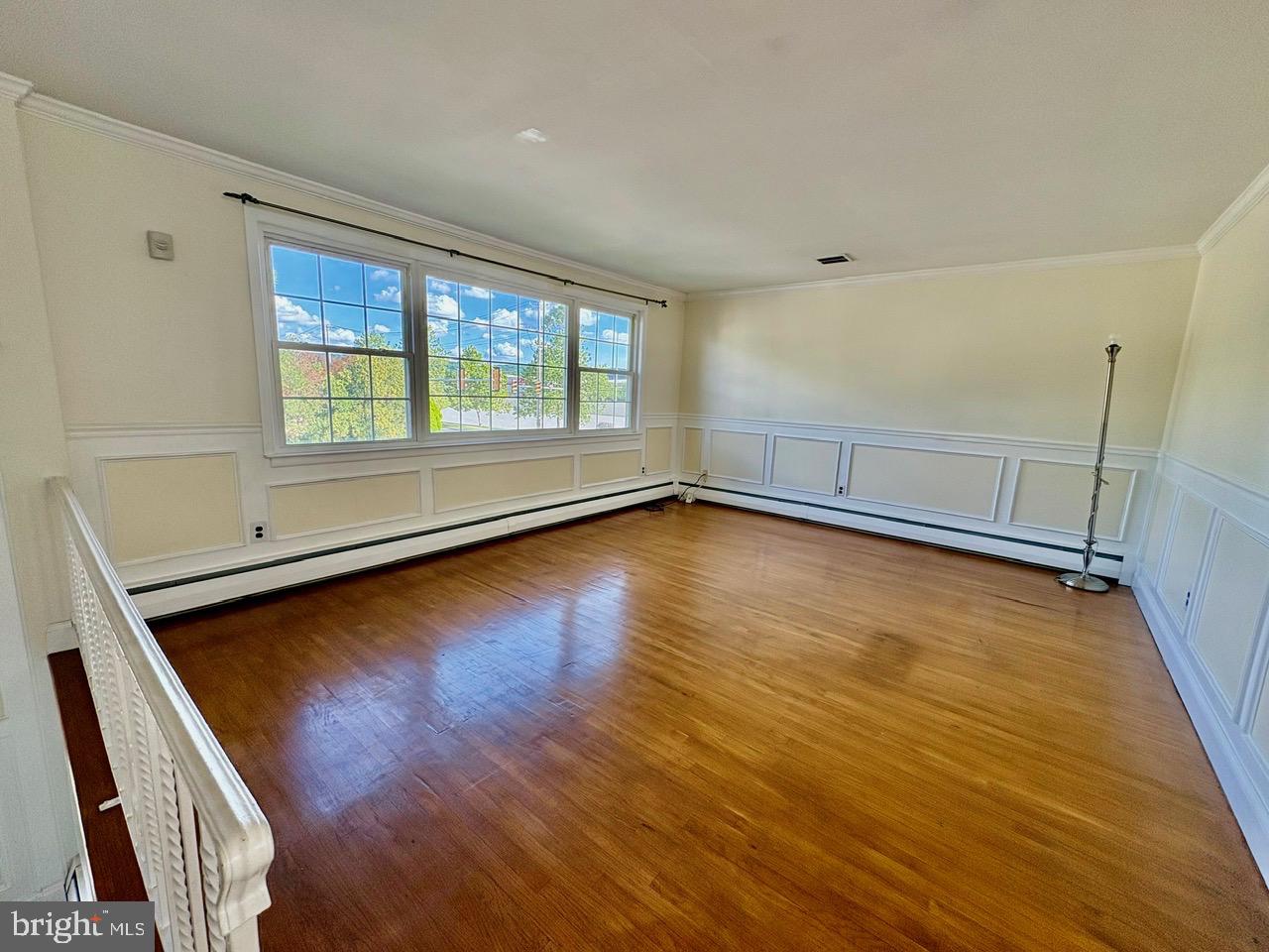 599 ELLIOTT DRIVE