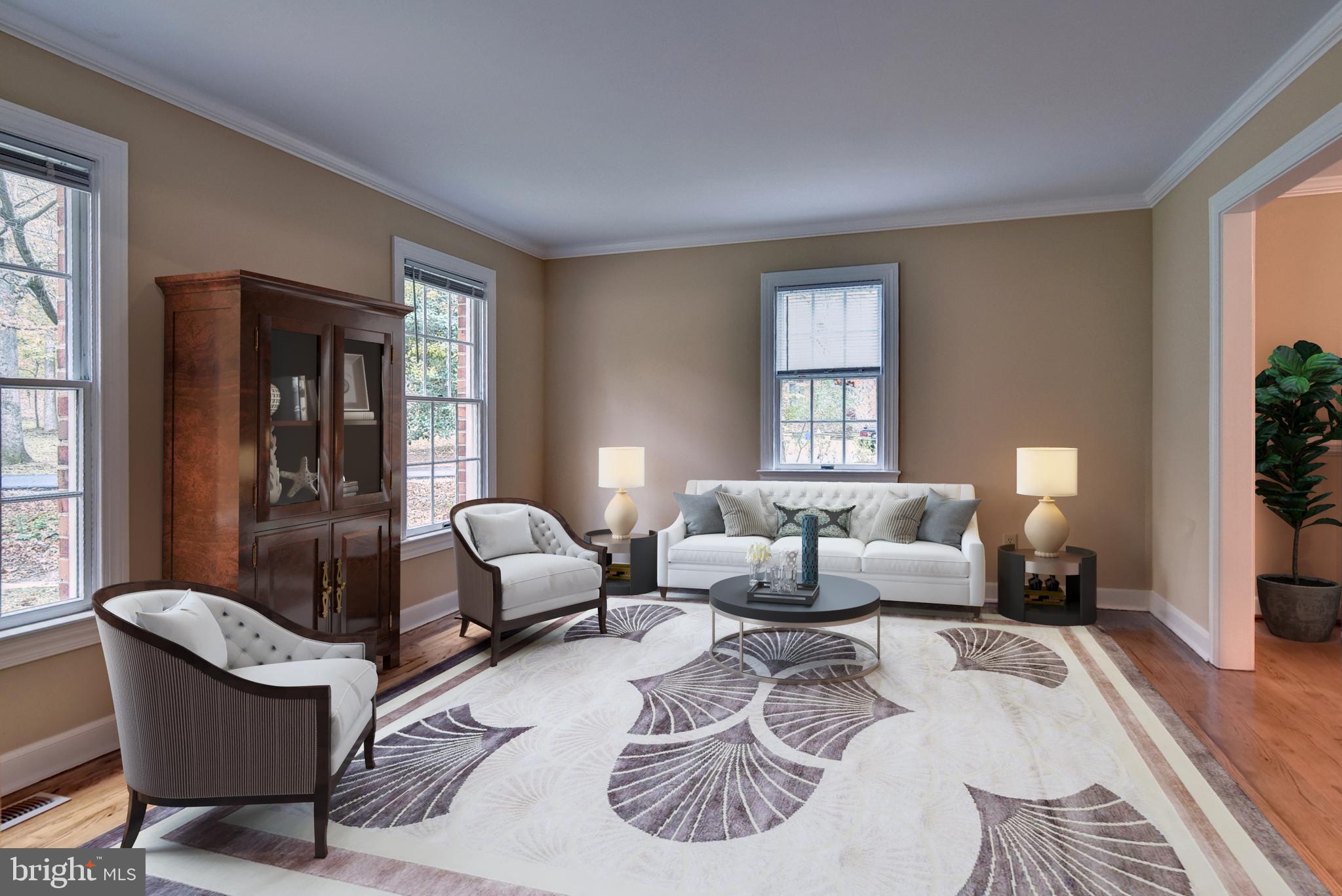 QUEENS LAKE - Residential