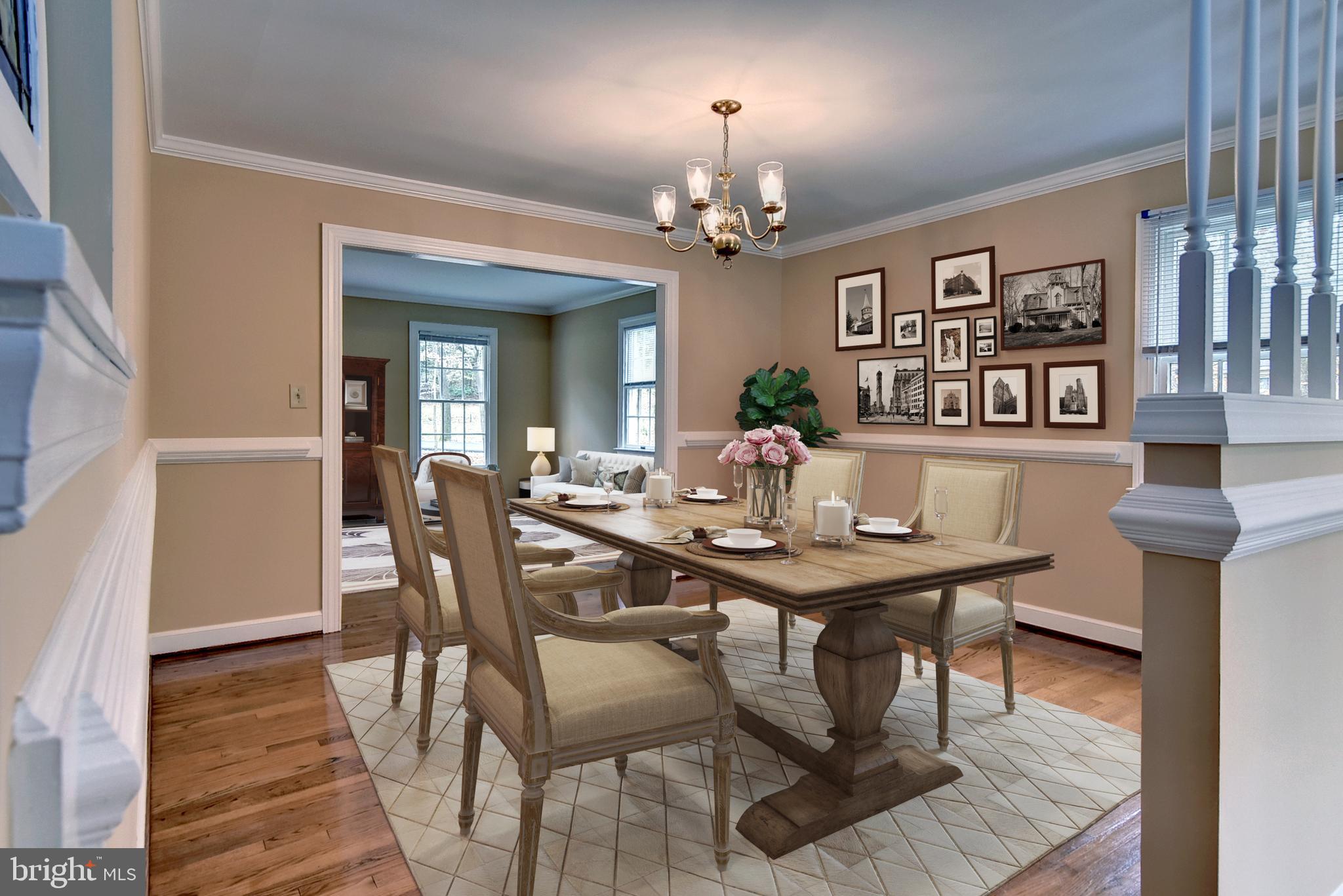 QUEENS LAKE - Residential