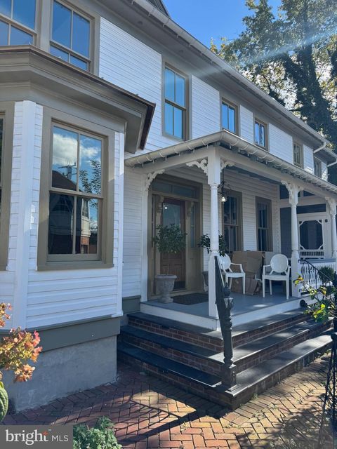 Photo of 3 Royal Street SE #2, LEESBURG, VA 20175 (MLS # VALO2108678) Photo of 3 Royal Street SE #2, LEESBURG, VA 20175 (MLS # VALO2108678)