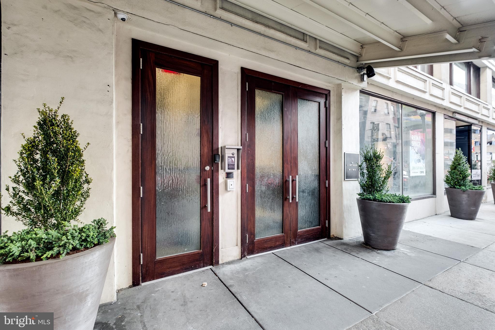 WASHINGTON SQ - Residential