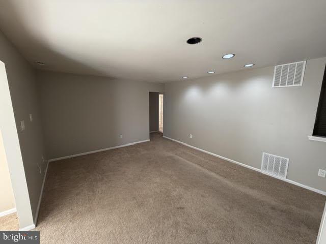 7 PICKWICK PLACE