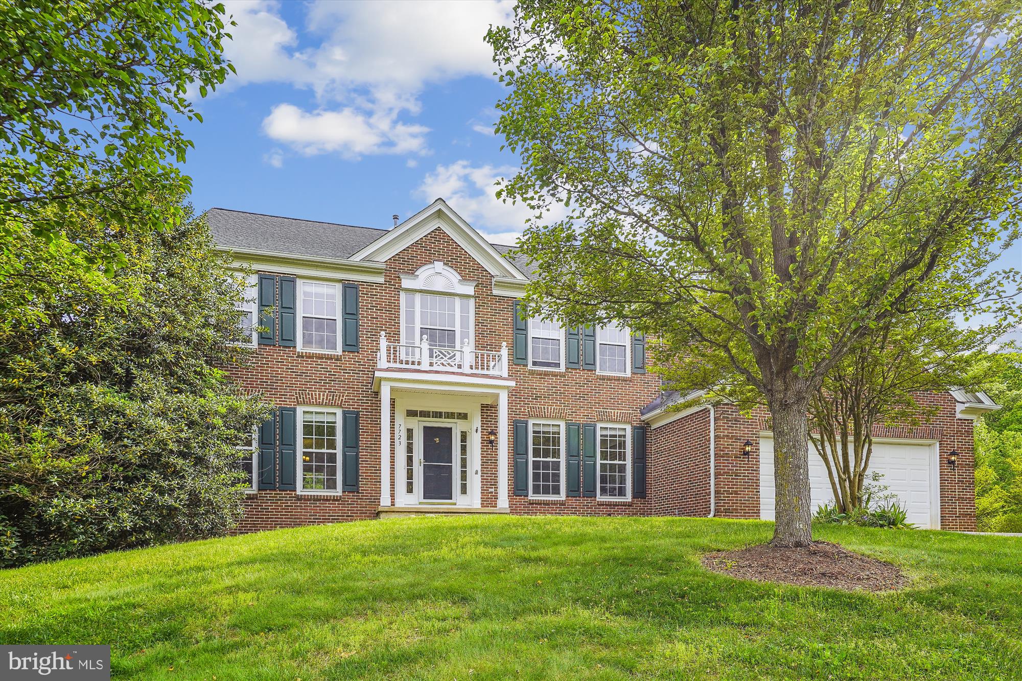 VISTA BROOKE - Residential