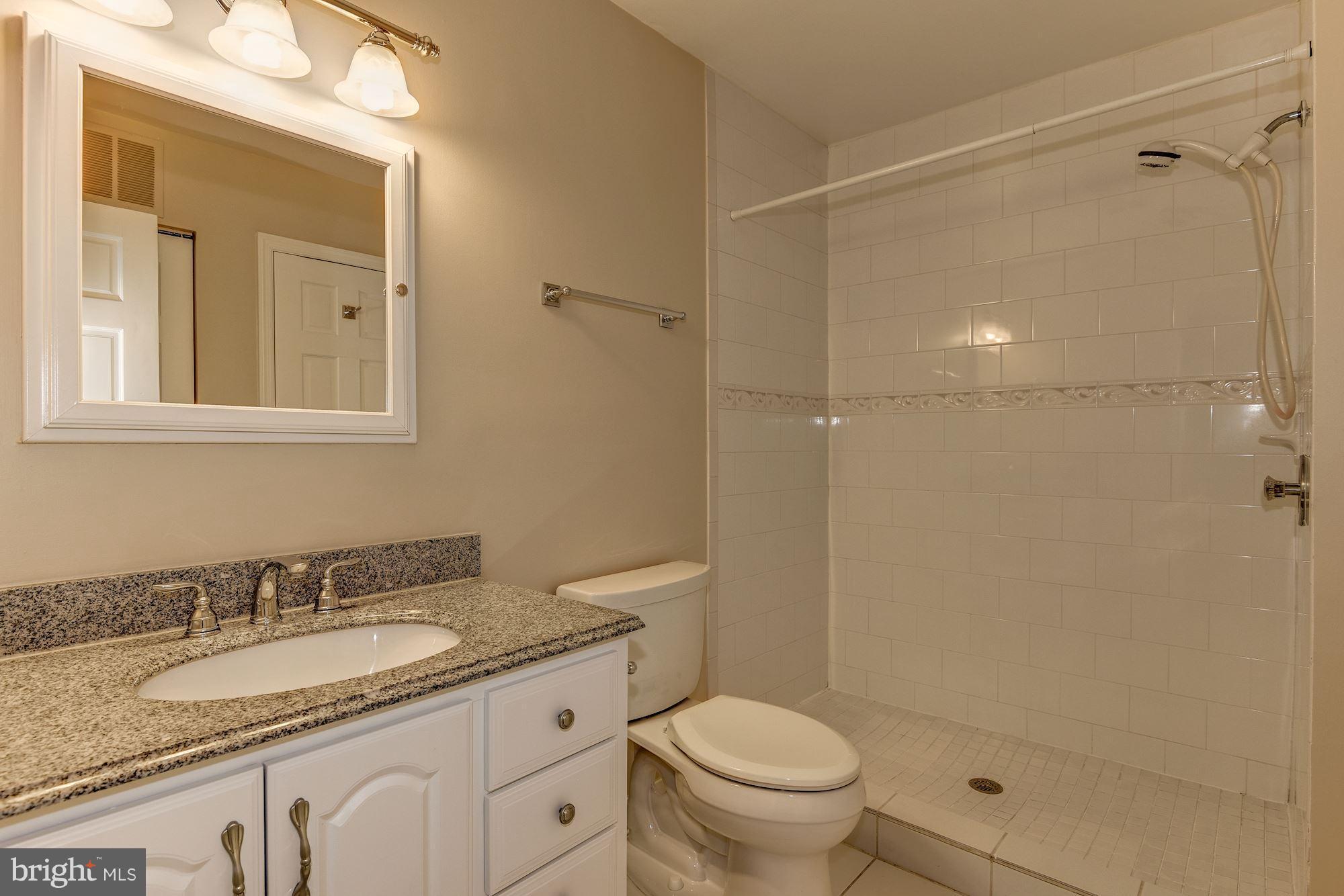 PINECREST - Residential