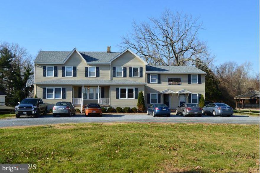 Nice 2 bedroom, 1 bath, eat-In kitchen, spacious living room, laundry room. Won't last long