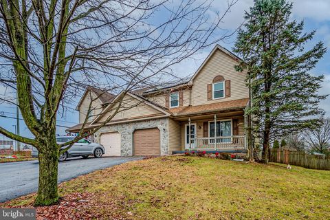 Photo of 1253 N Church Street, NARVON, PA 17555 (MLS # PALA2061868)