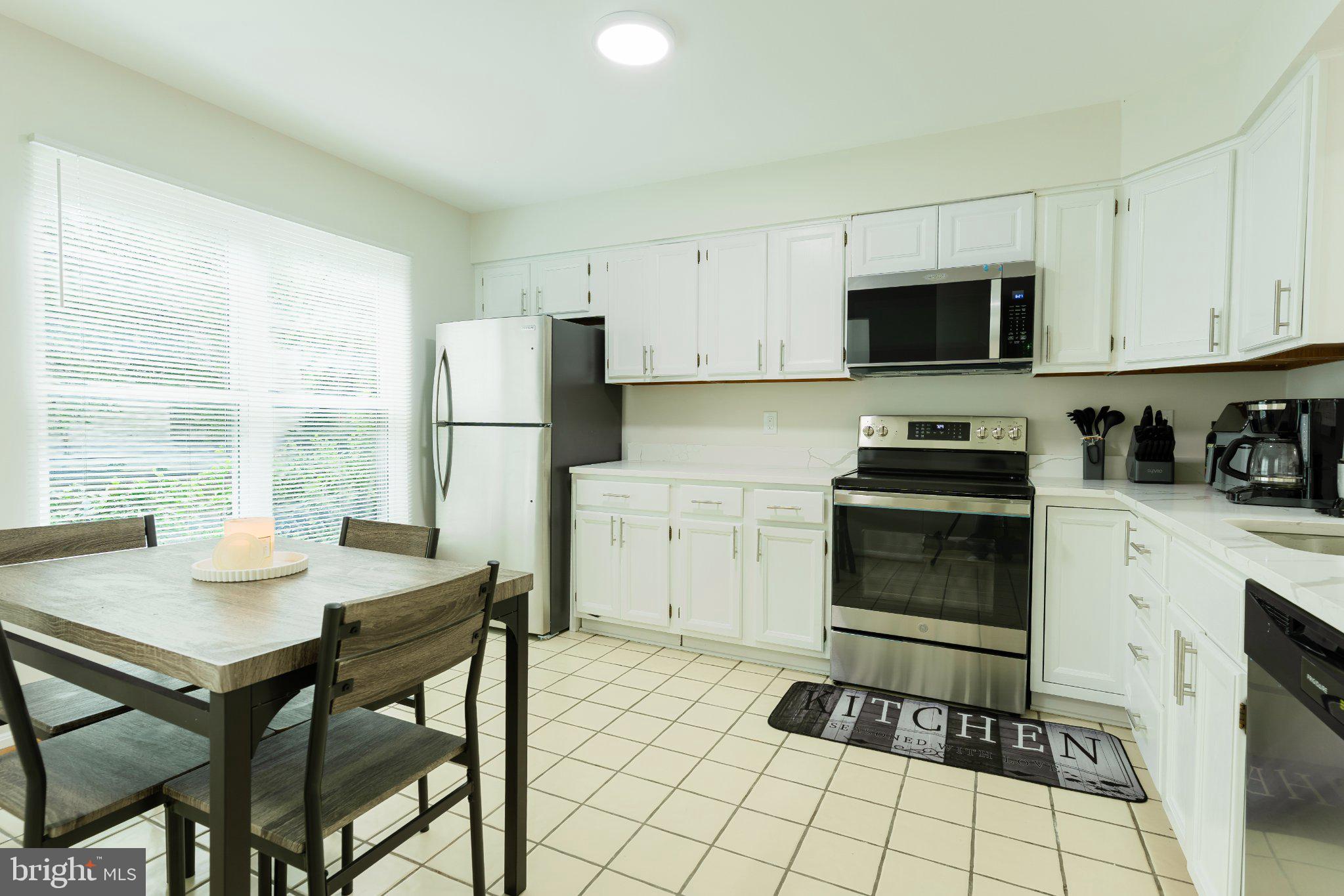 1 KINSMAN VIEW CIRCLE