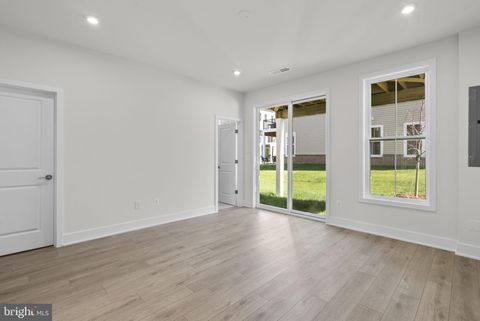 Tiny photo for 42137 Picasso Square #HOMESITE 4524, ASHBURN, VA 20148 (MLS # VALO2121362)