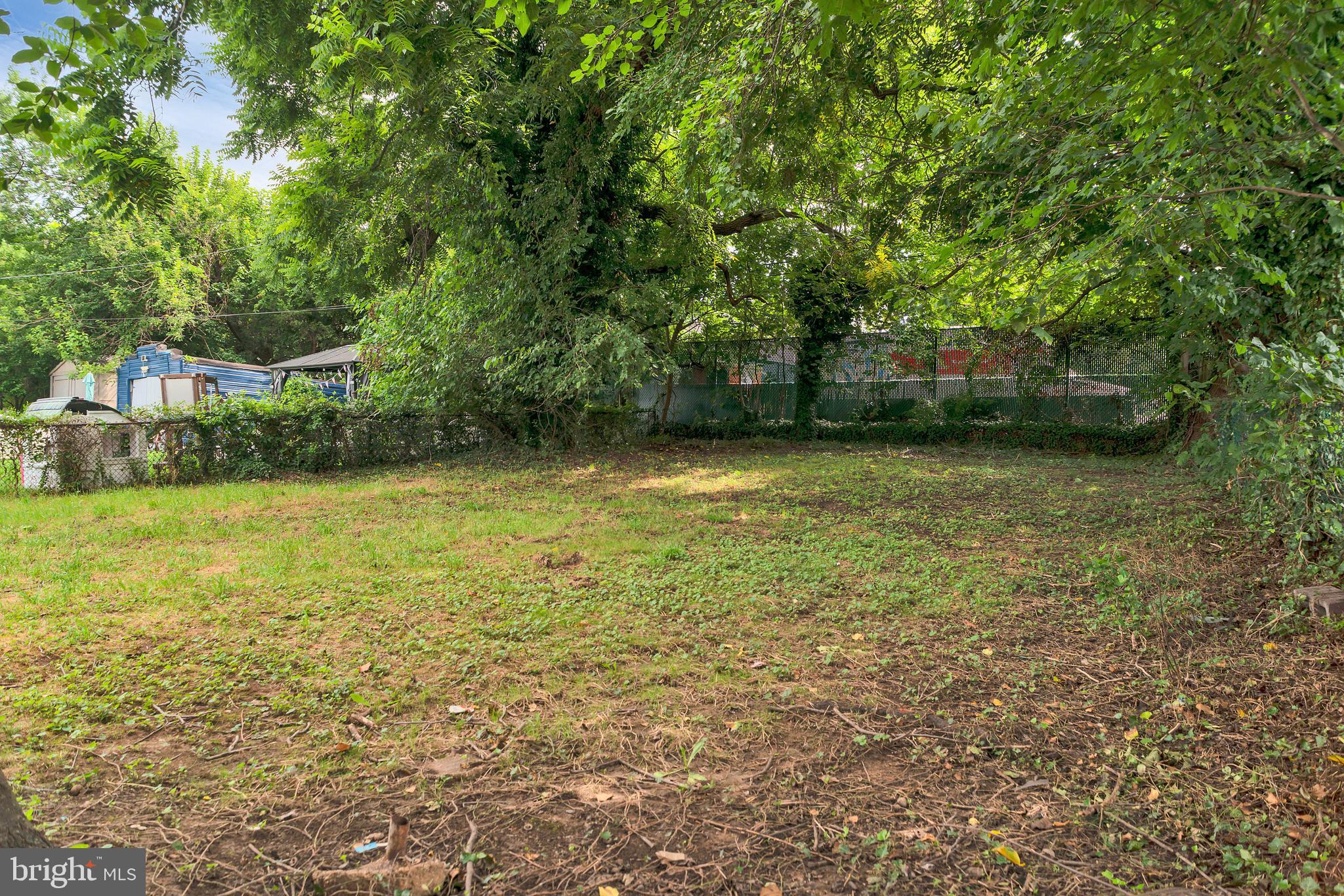 GARDENVILLE - Residential