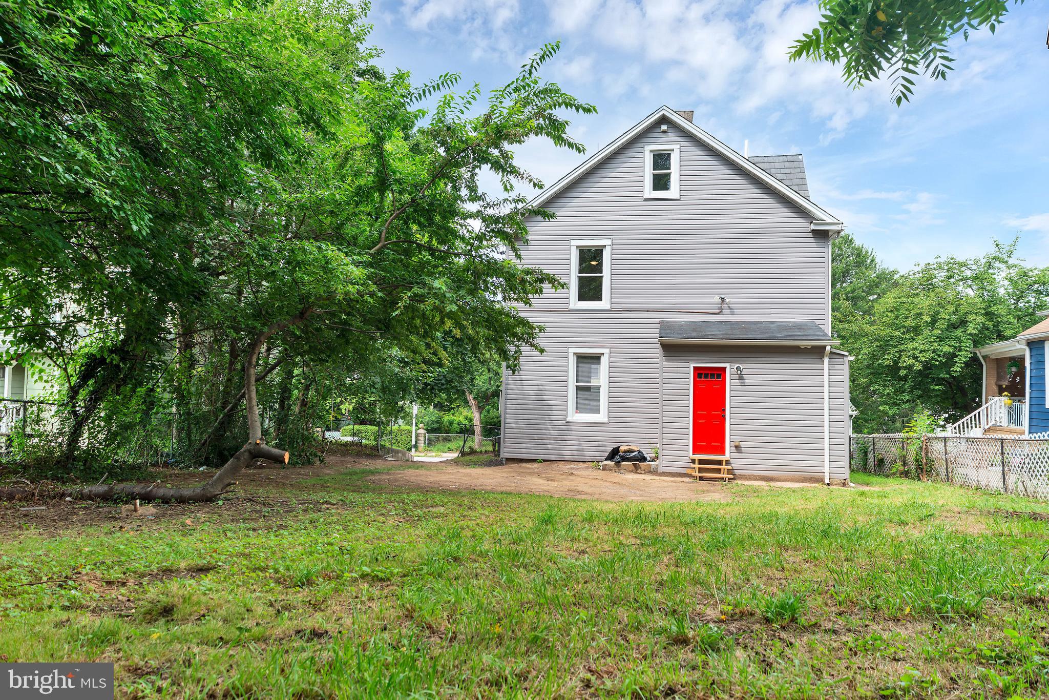 GARDENVILLE - Residential