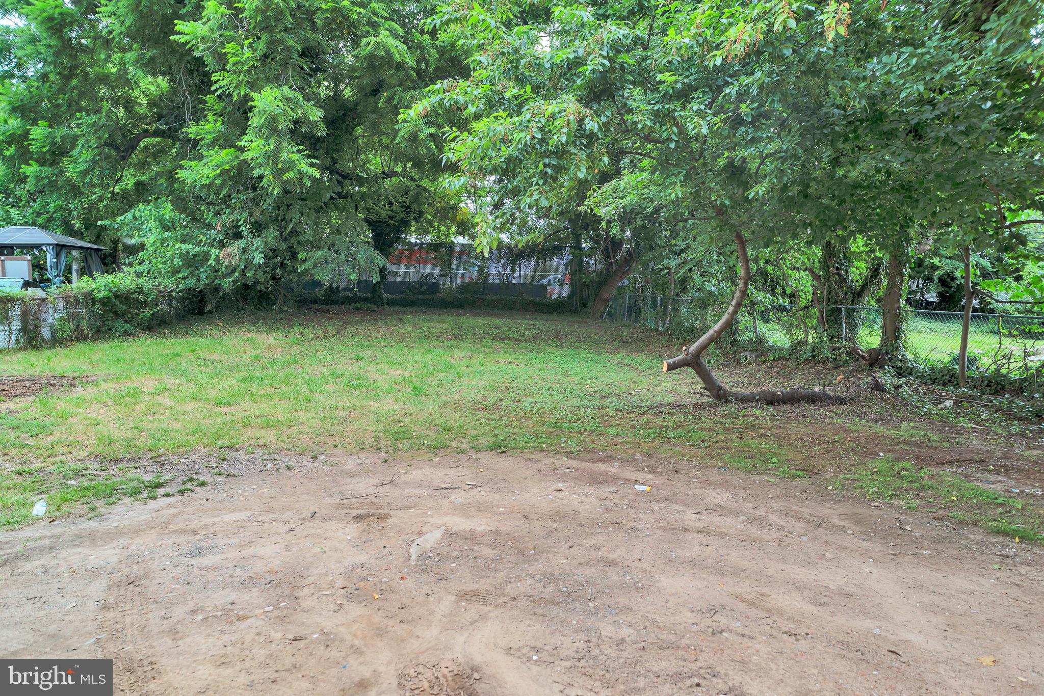 GARDENVILLE - Residential