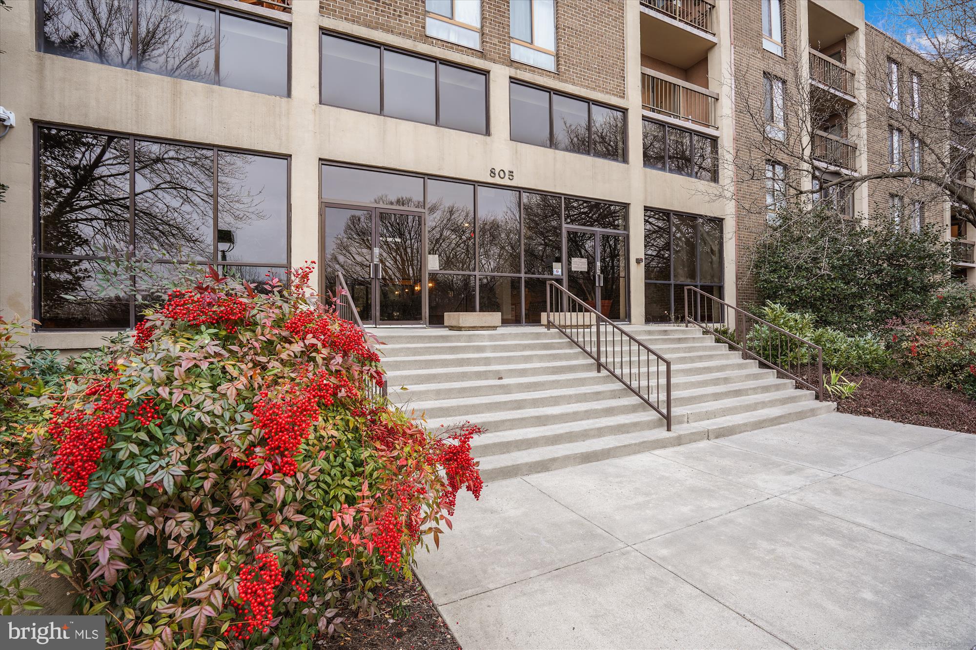 THE PLAZA - Residential