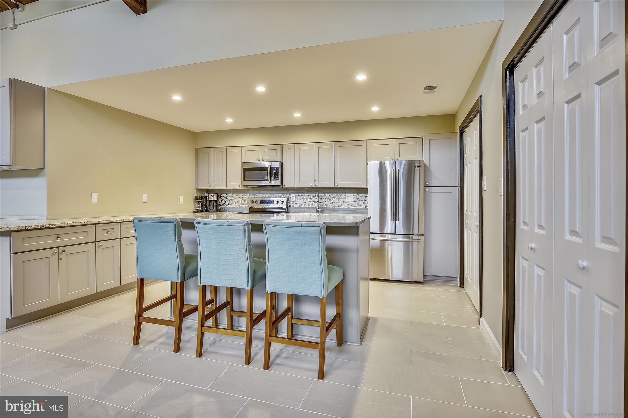 THE PLAZA - Residential