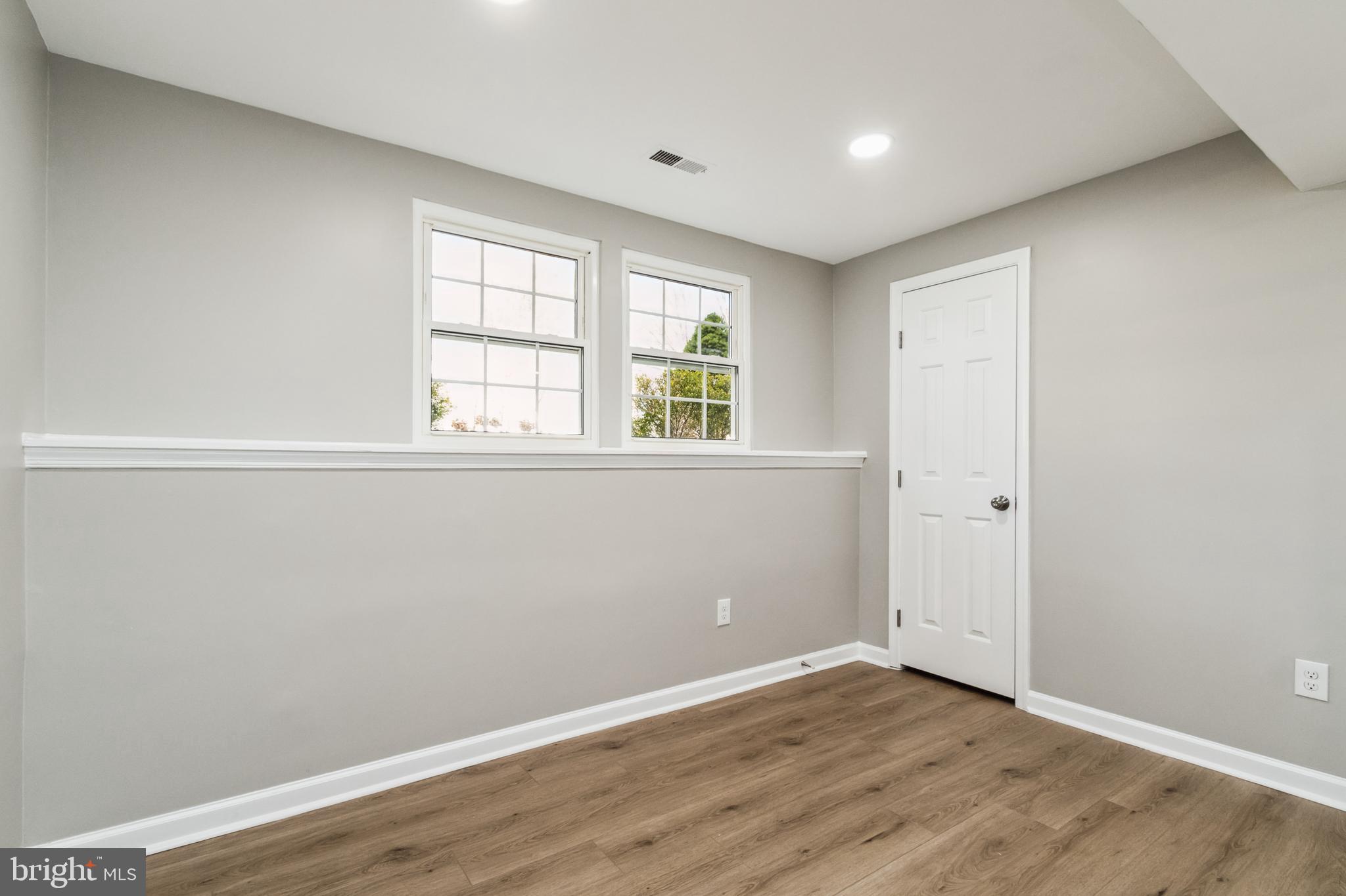 ASHBURN FARM - Residential