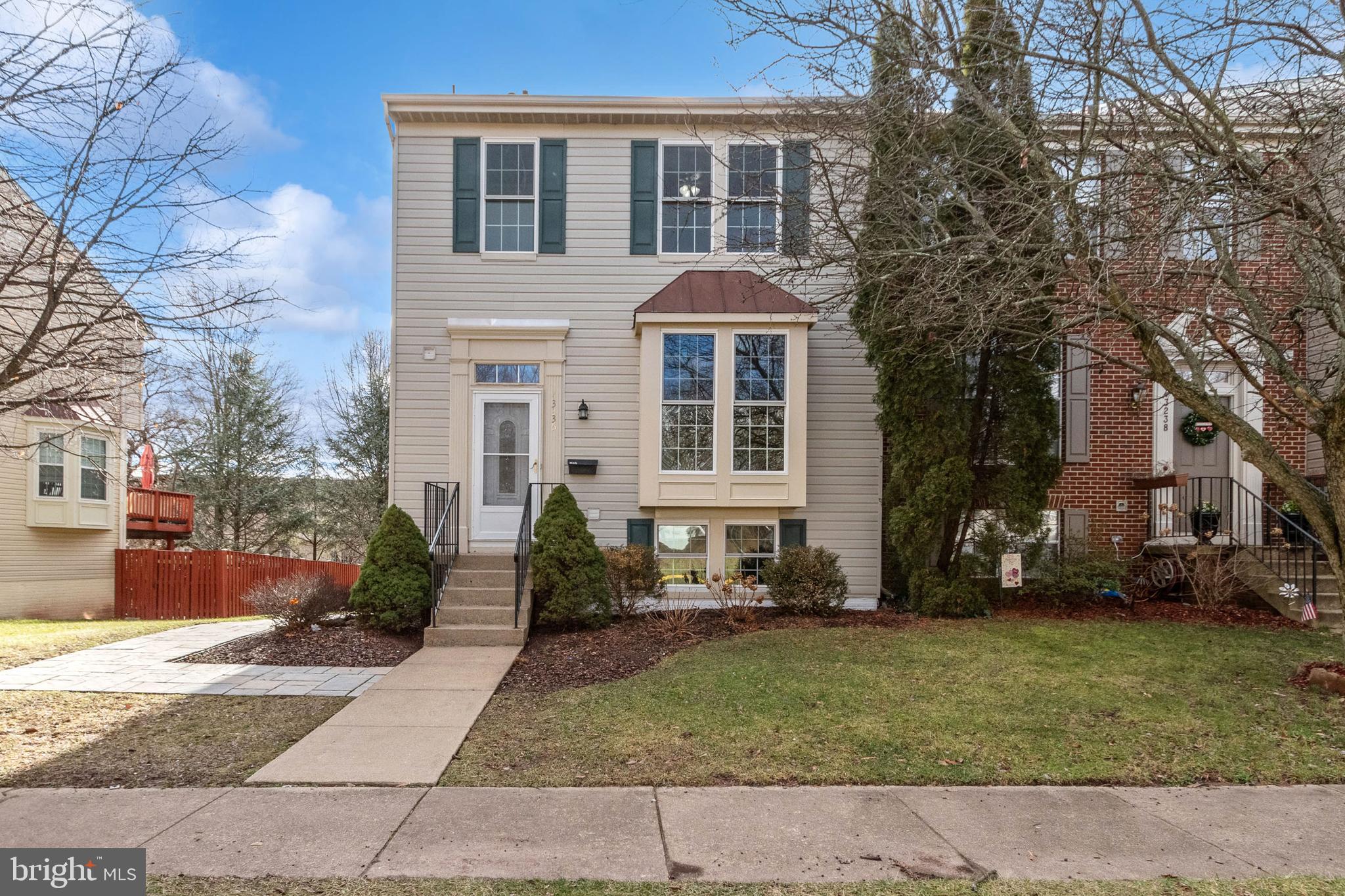 ASHBURN FARM - Residential