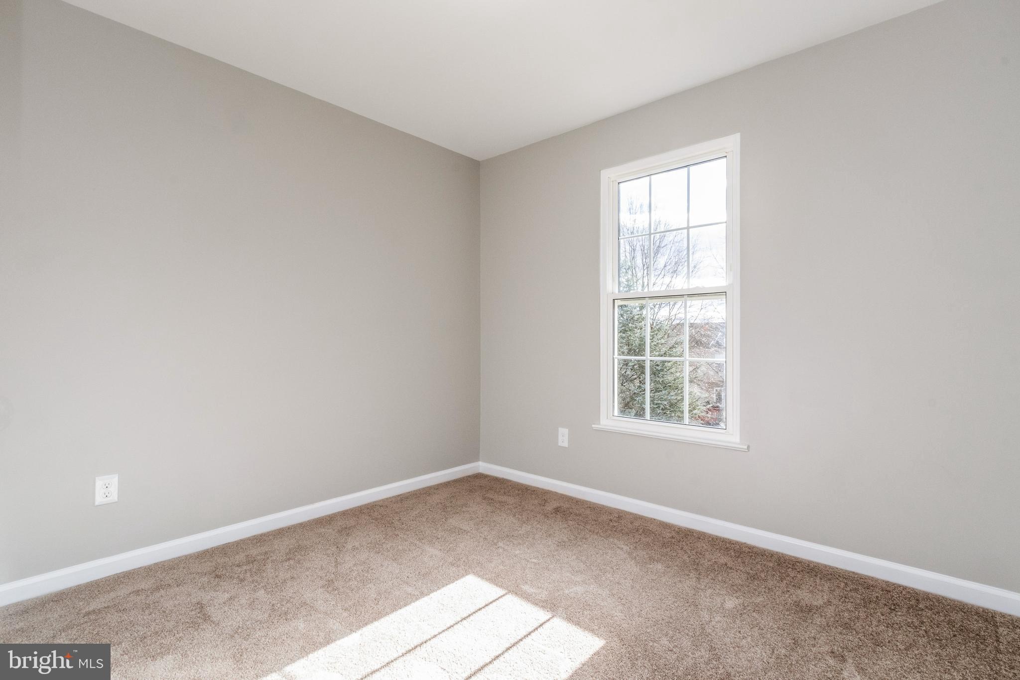 ASHBURN FARM - Residential