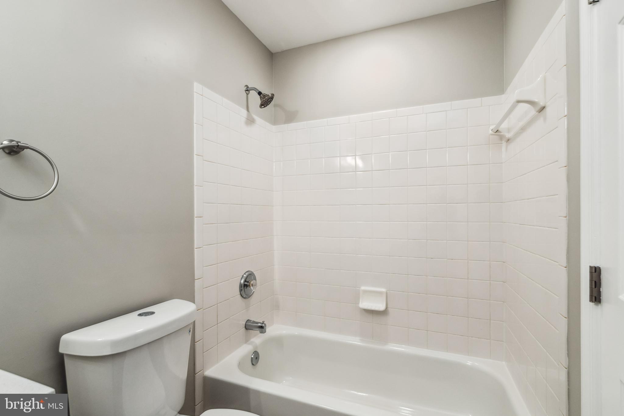 ASHBURN FARM - Residential