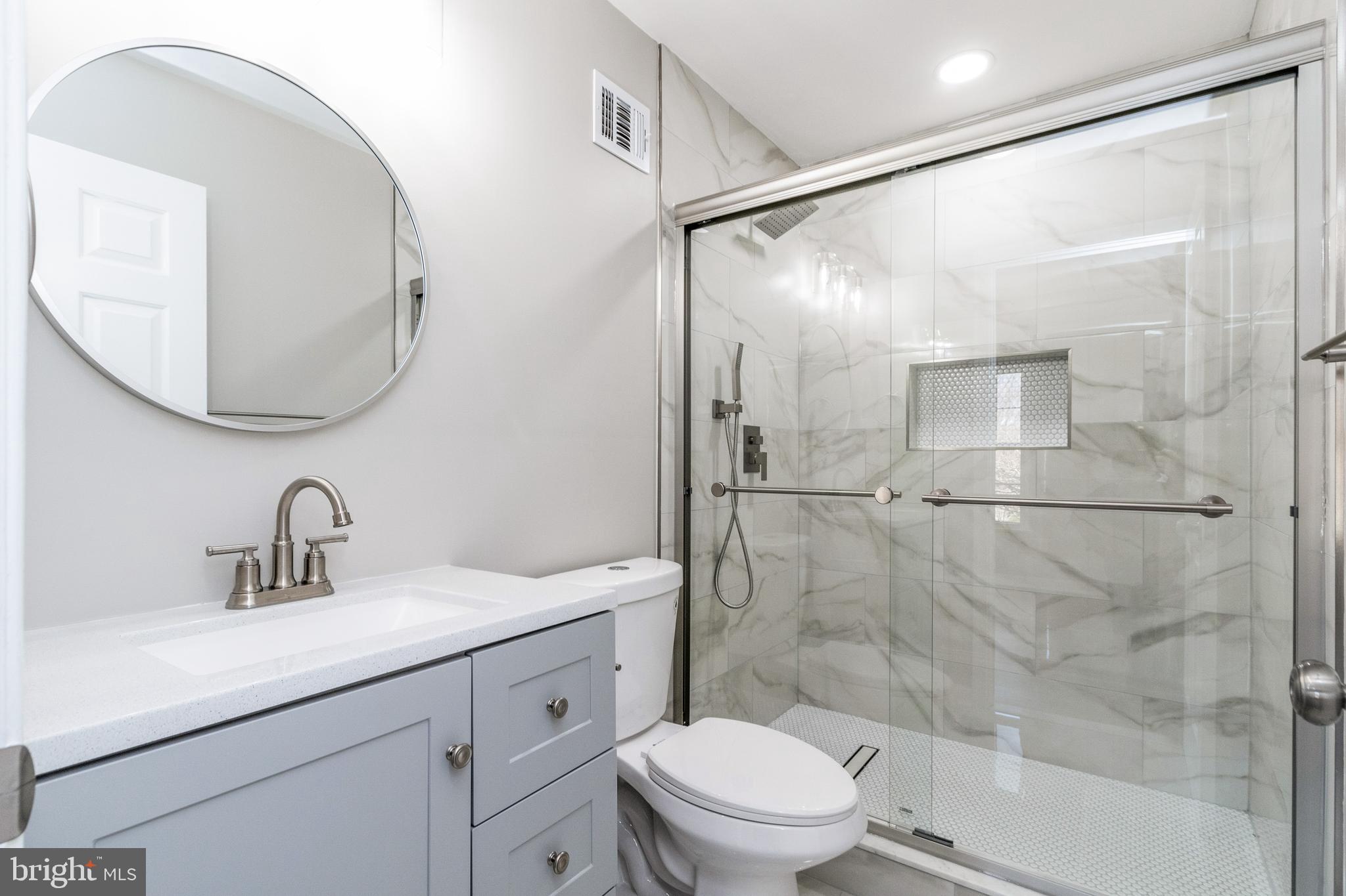 ASHBURN FARM - Residential