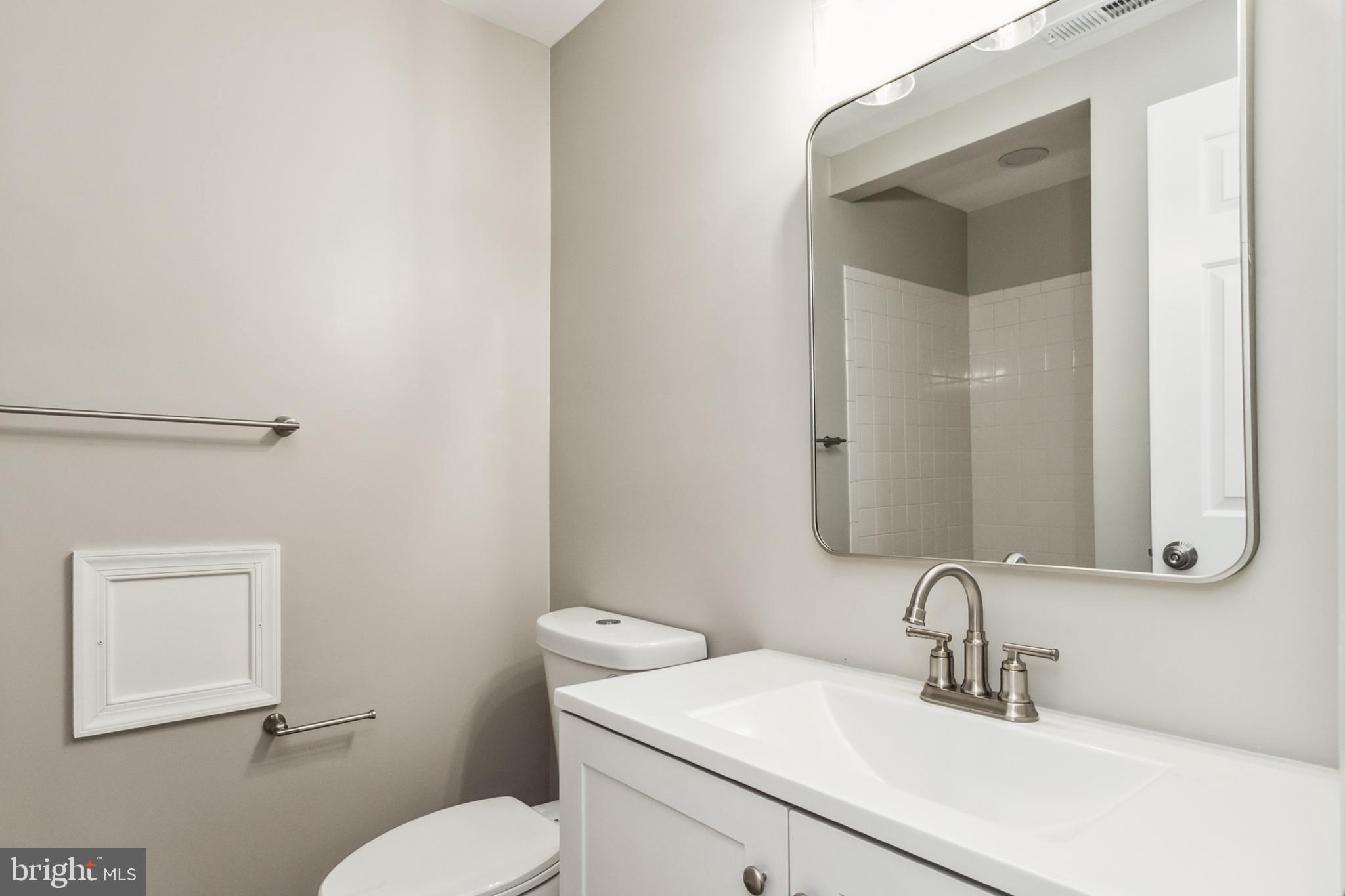 ASHBURN FARM - Residential