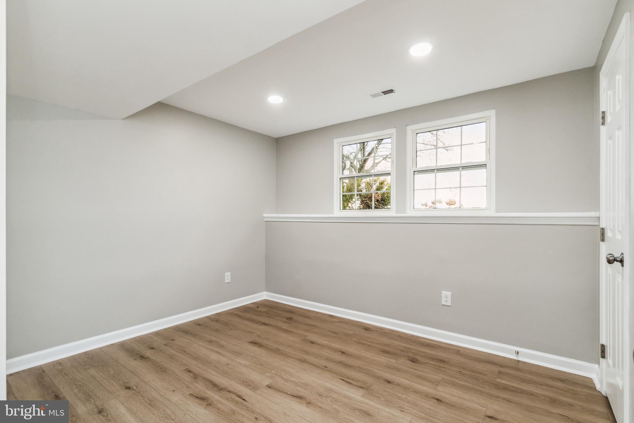 ASHBURN FARM - Residential