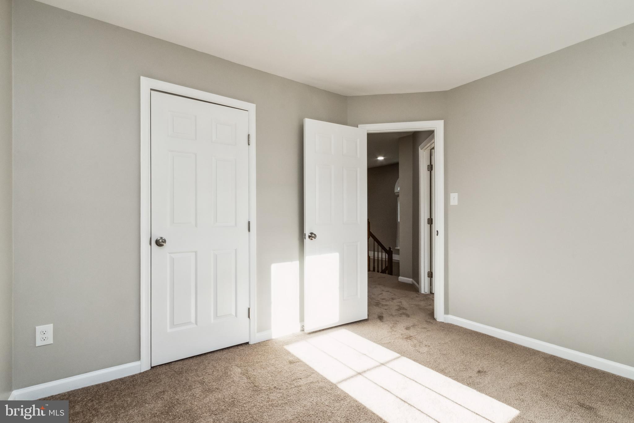 ASHBURN FARM - Residential