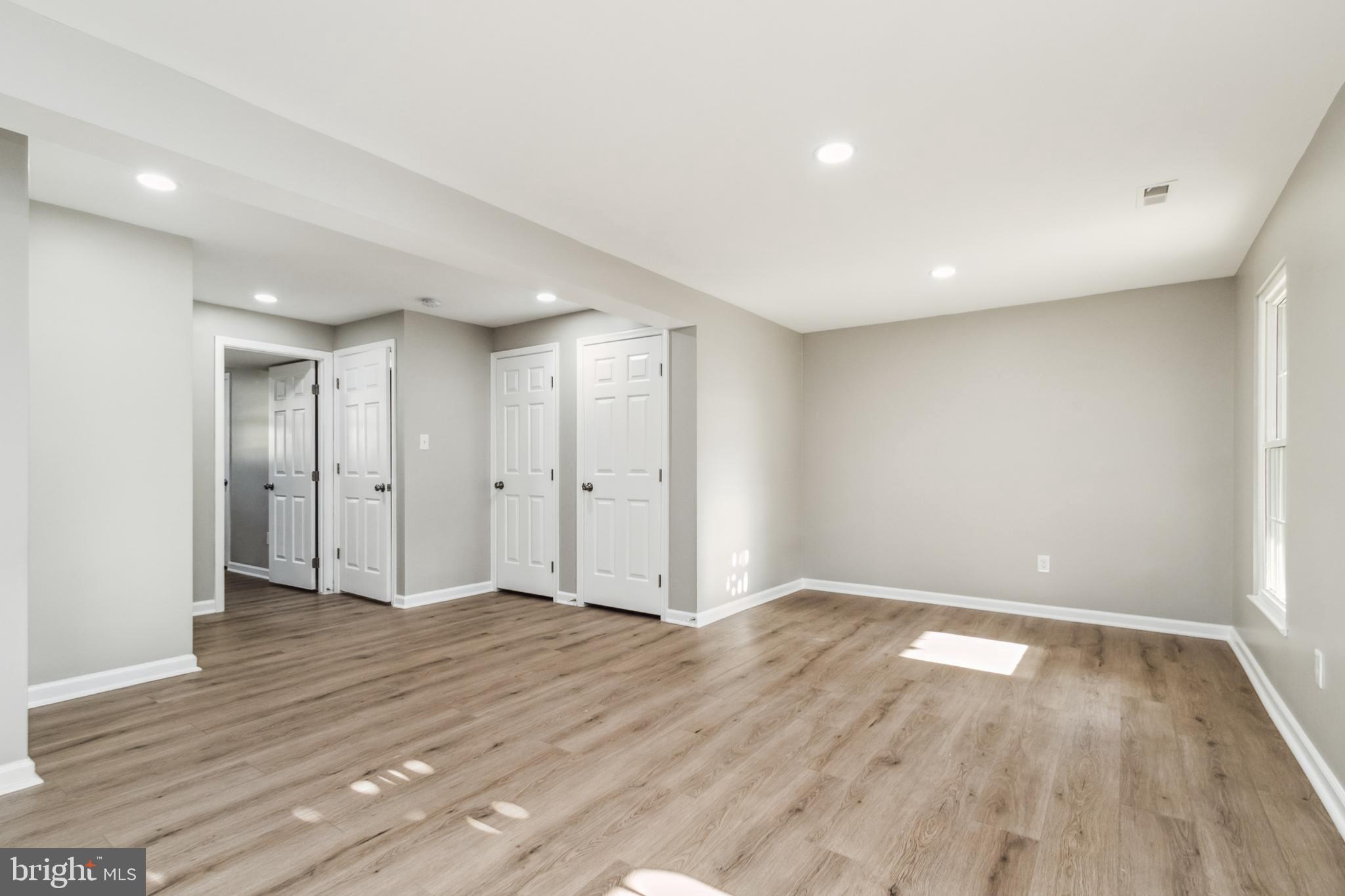 ASHBURN FARM - Residential