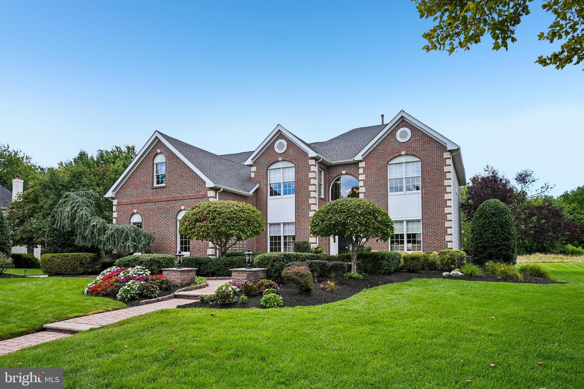 217 COUNTRY CLUB DRIVE