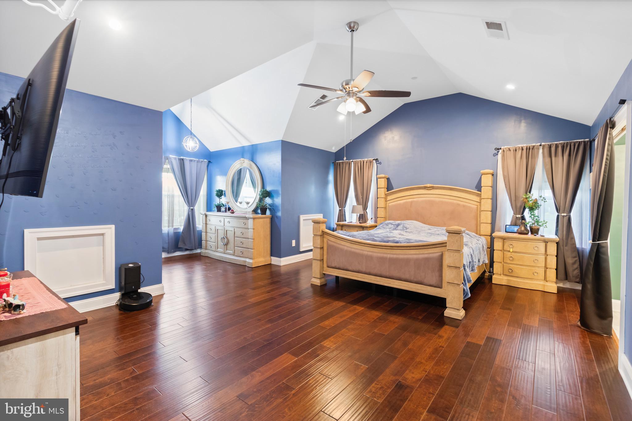 RIDGEVIEW - Residential