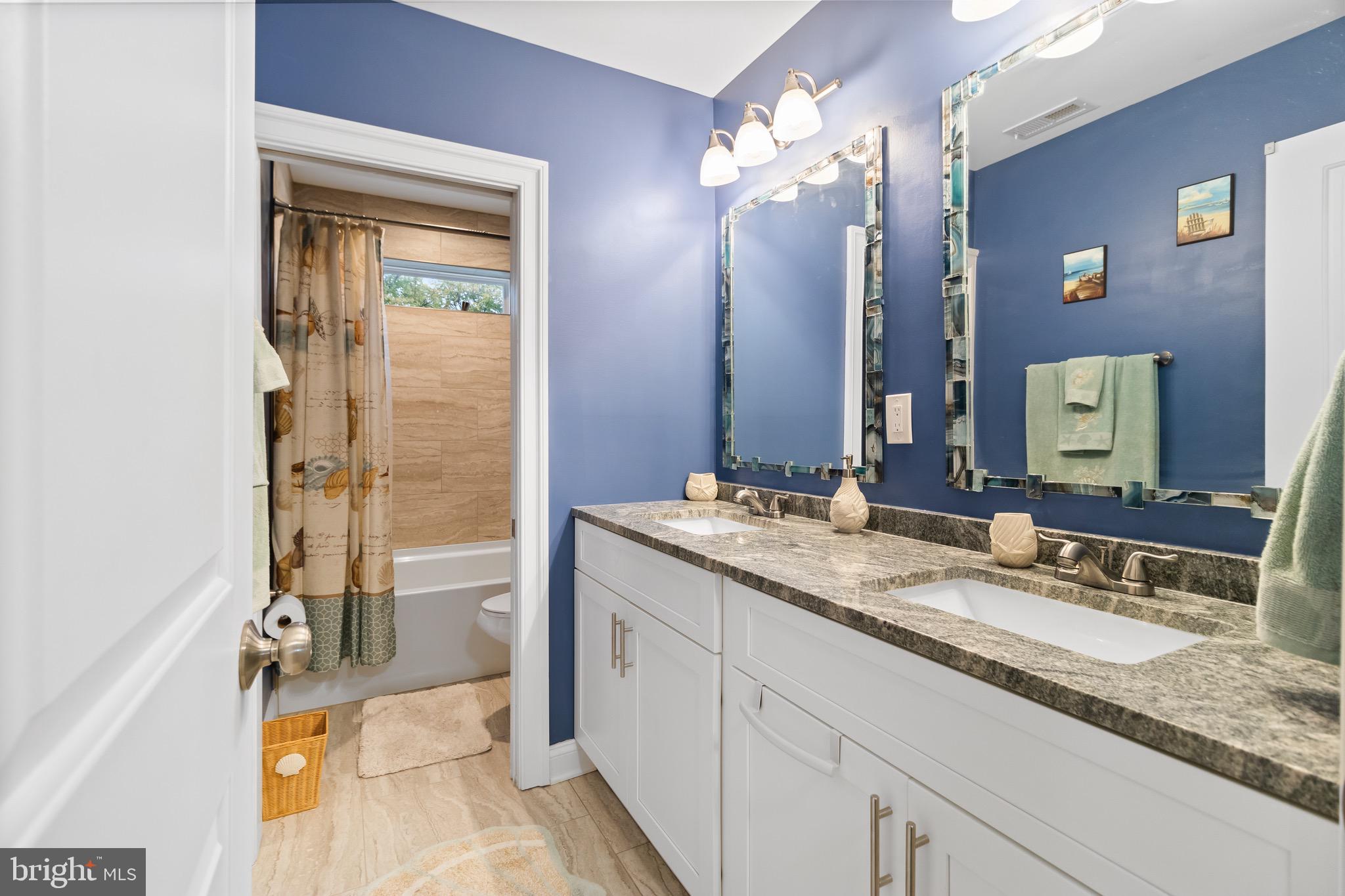 RIDGEVIEW - Residential