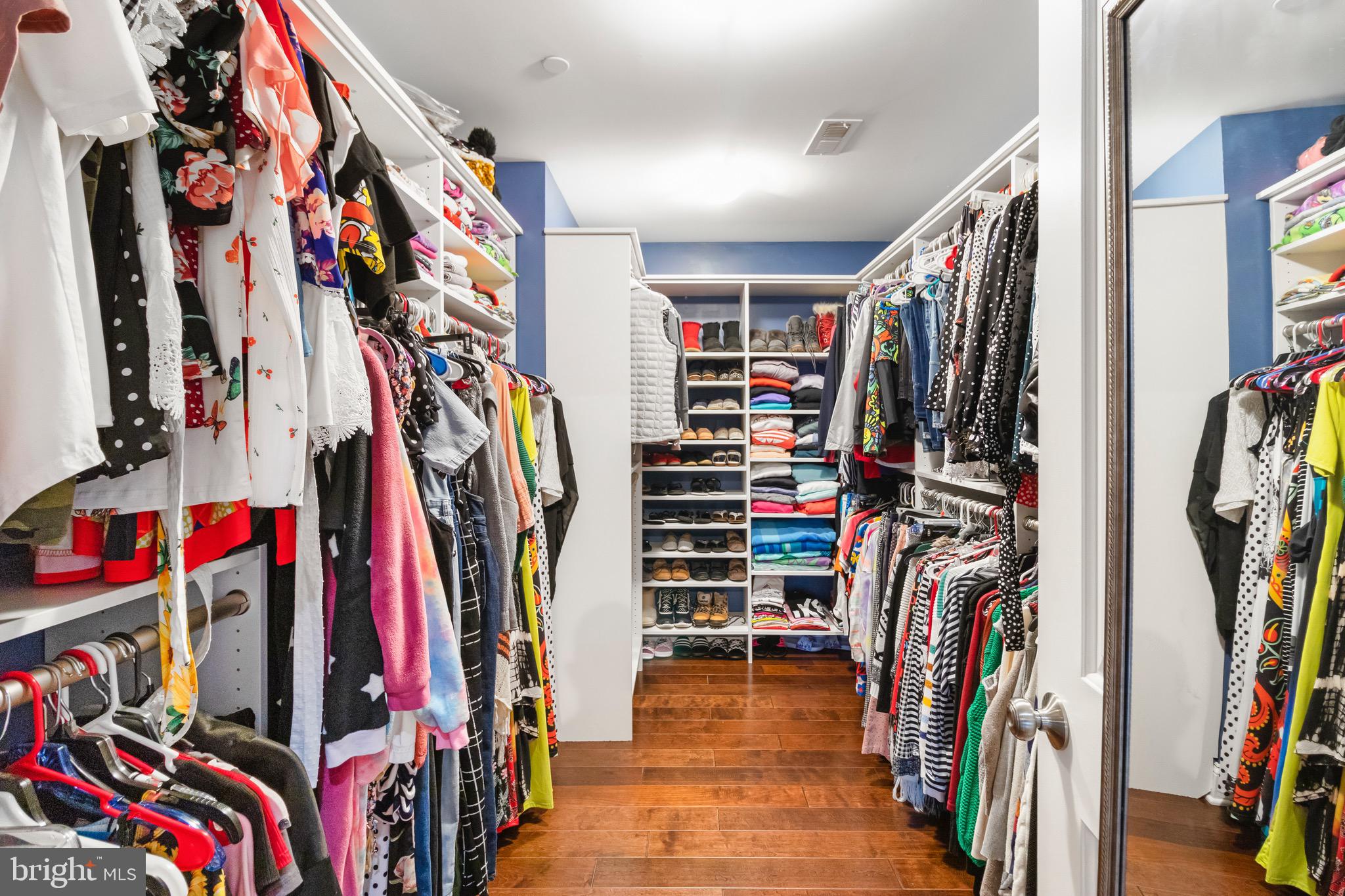 RIDGEVIEW - Residential