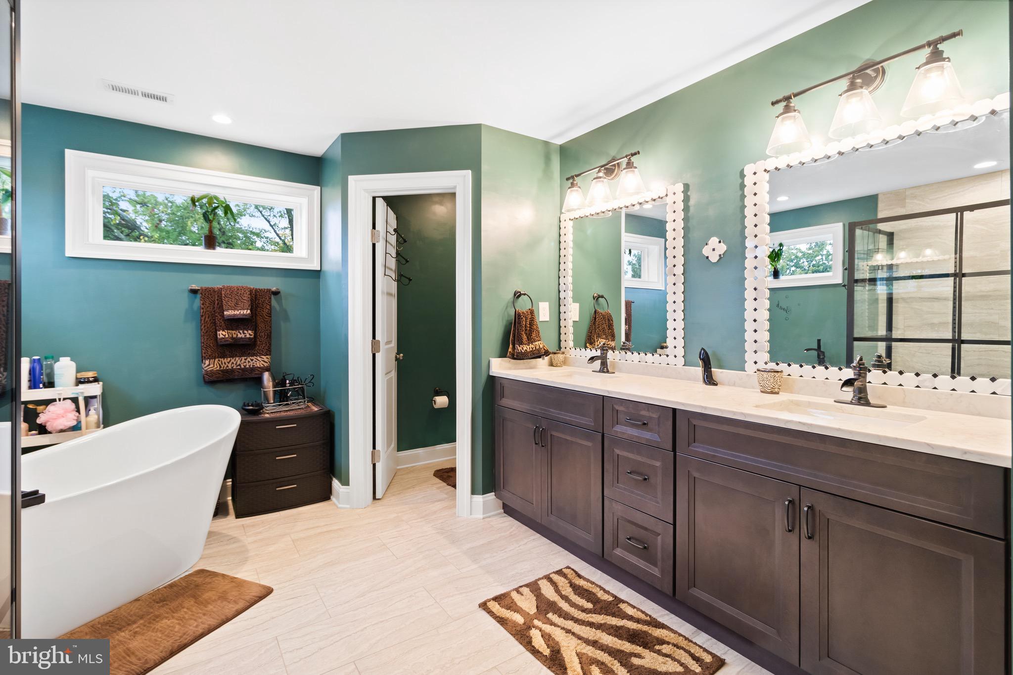 RIDGEVIEW - Residential