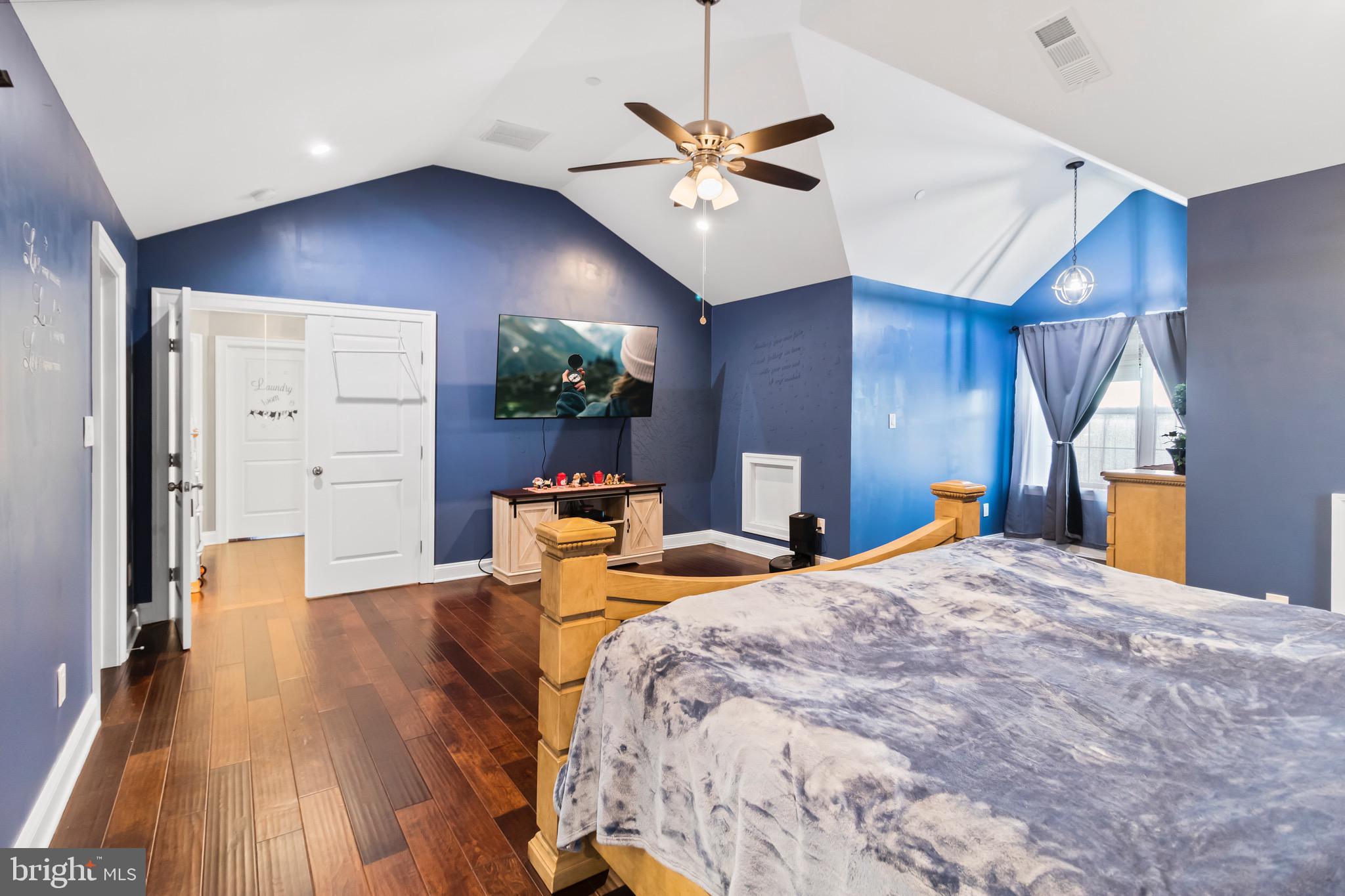 RIDGEVIEW - Residential