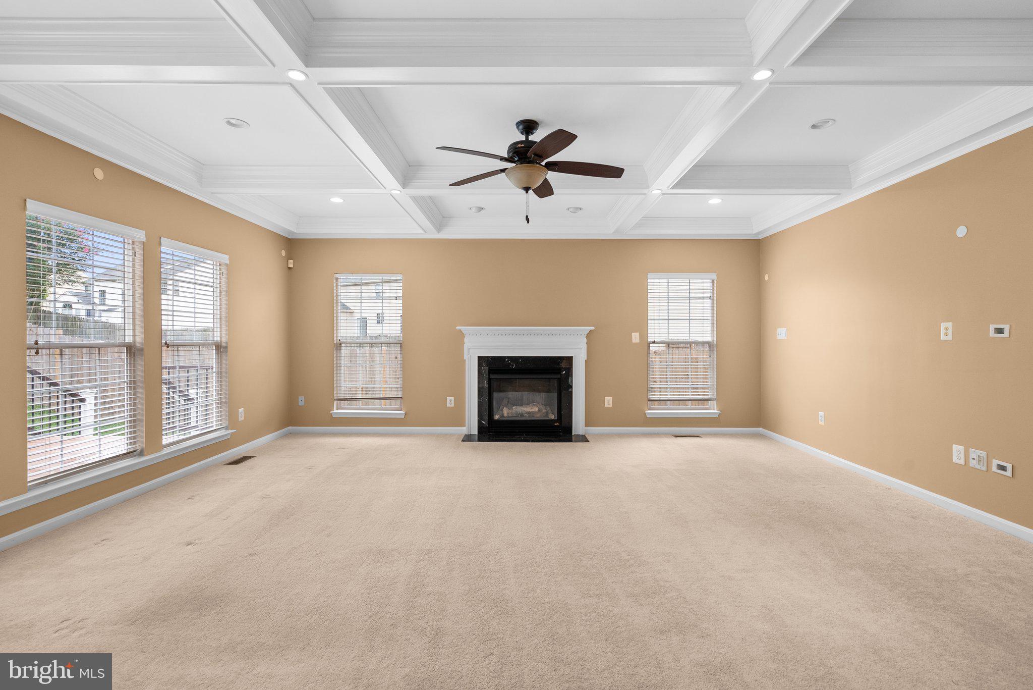 KINGS CROSSING - Residential