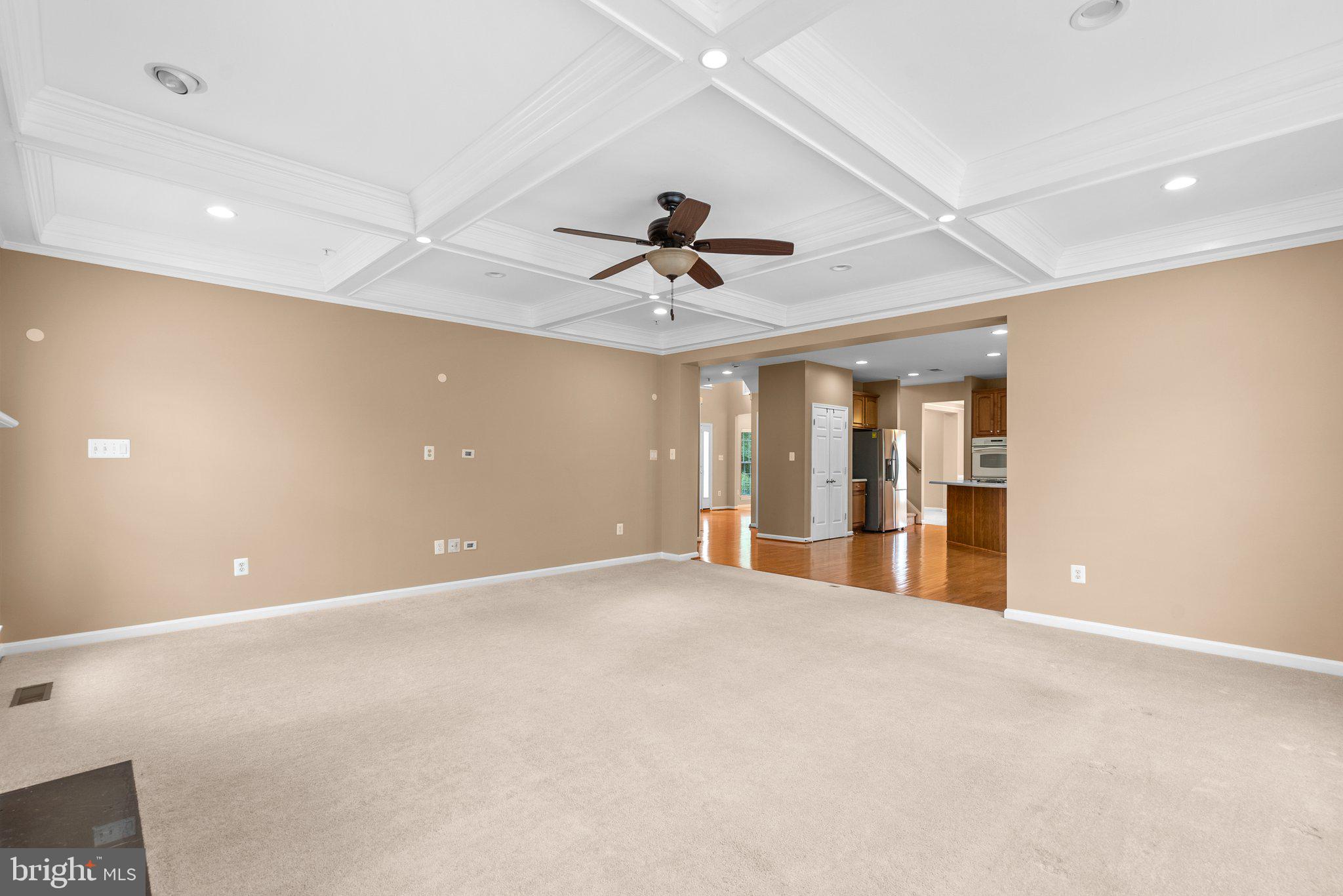 KINGS CROSSING - Residential