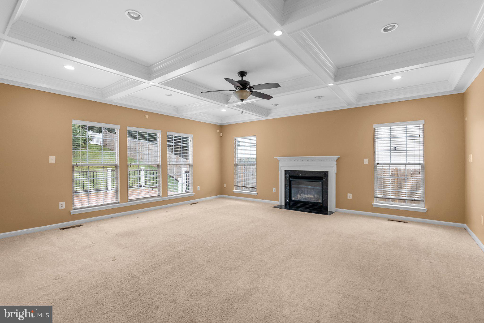 KINGS CROSSING - Residential