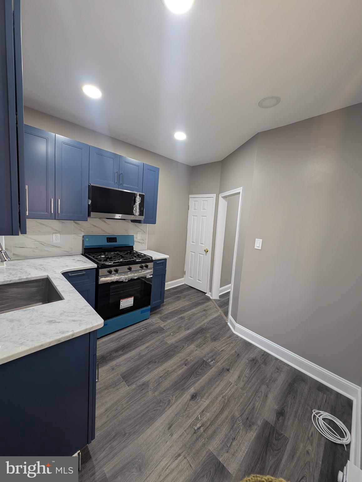 KENSINGTON - Residential