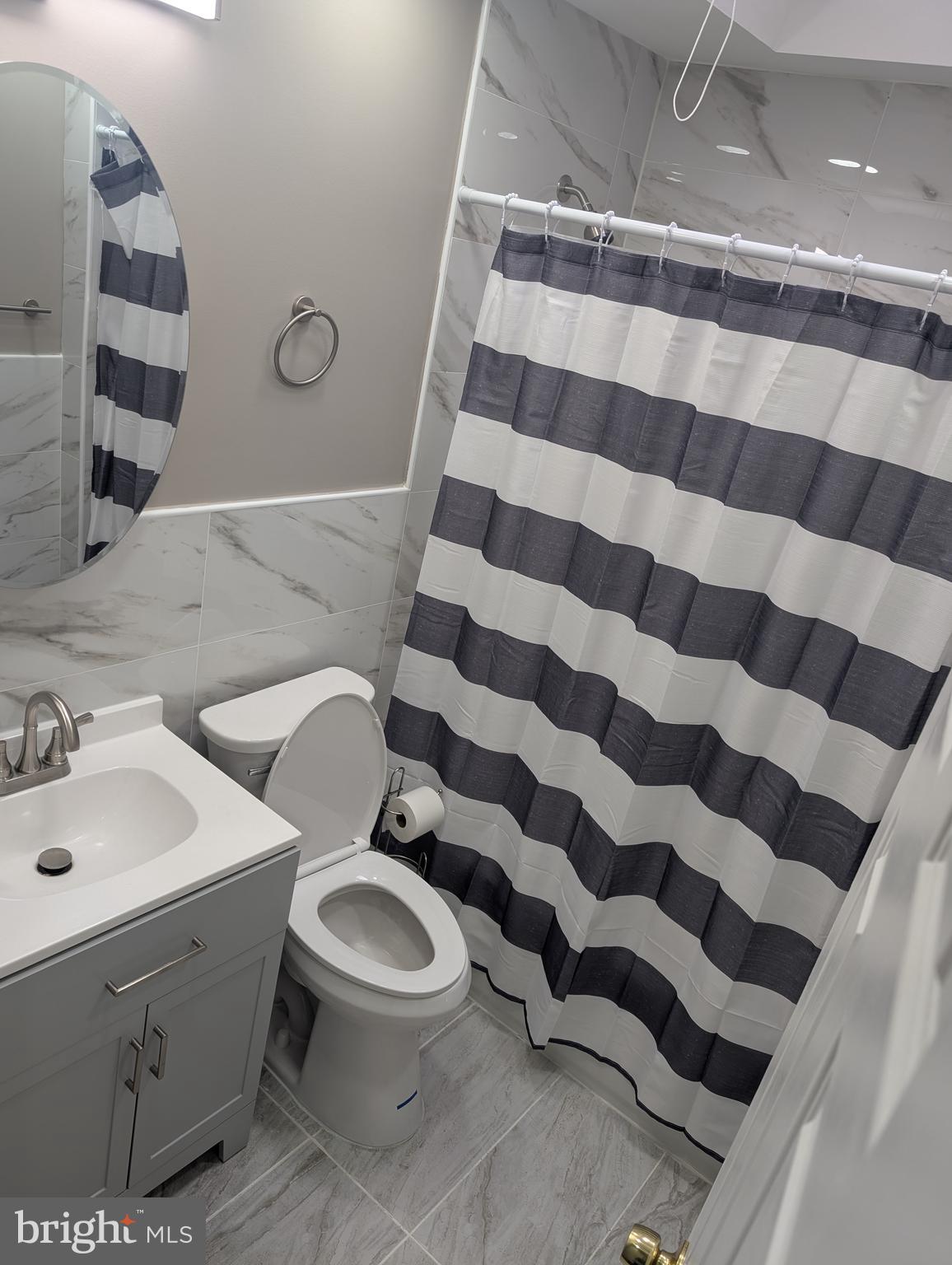 KENSINGTON - Residential