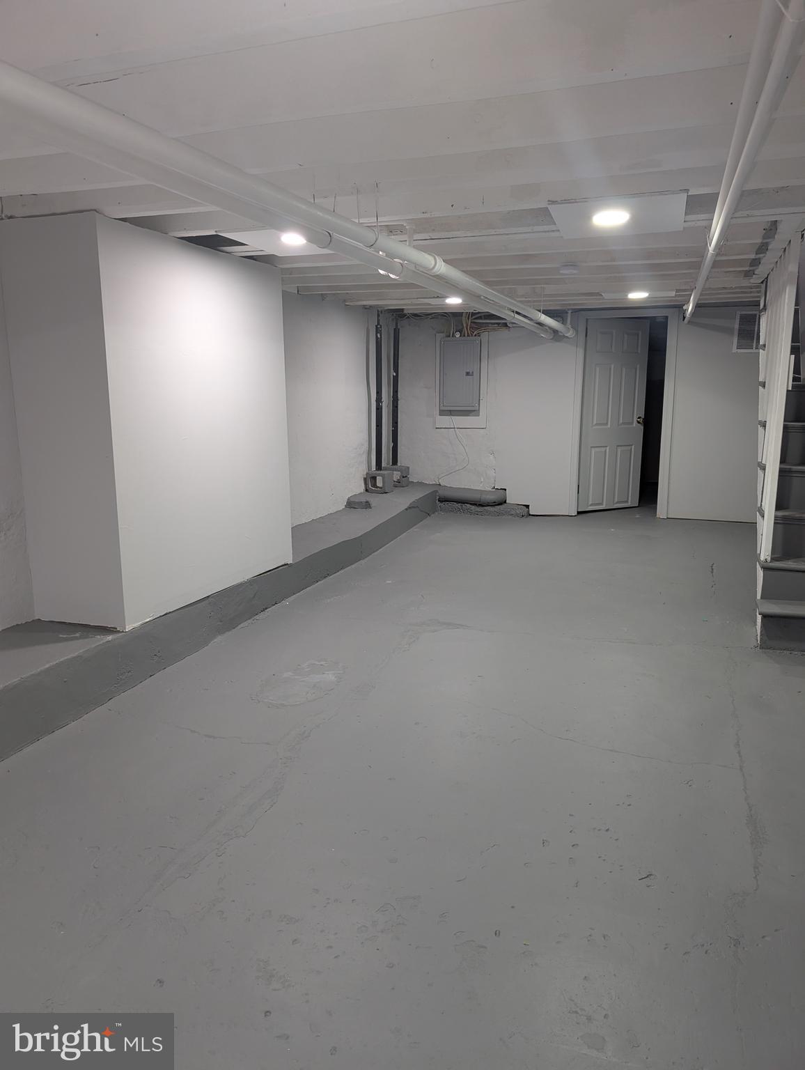 KENSINGTON - Residential