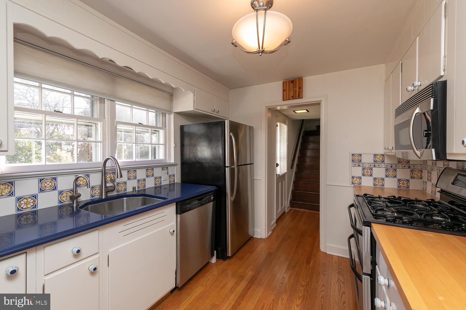 JENKINTOWN MANOR - Residential