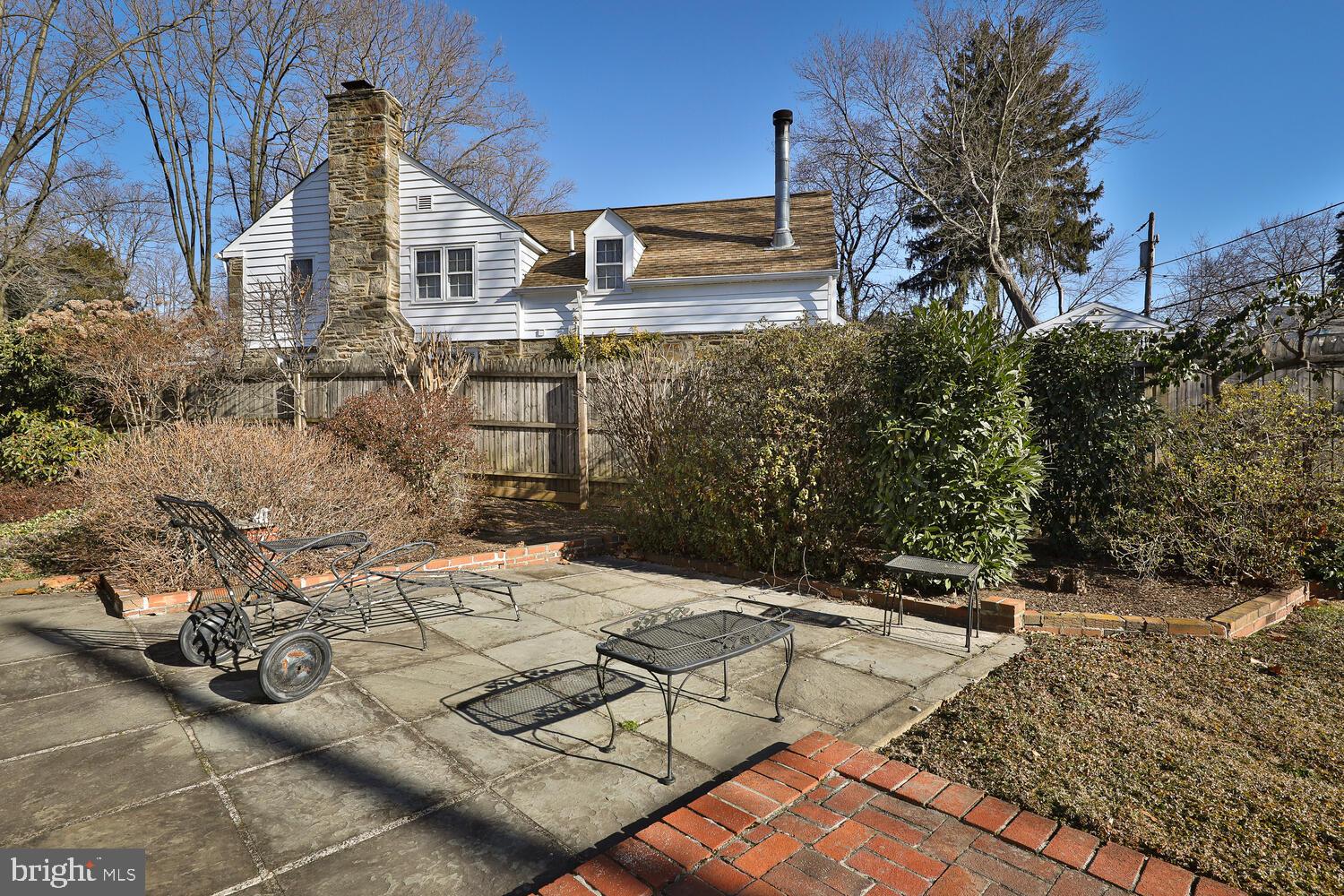JENKINTOWN MANOR - Residential