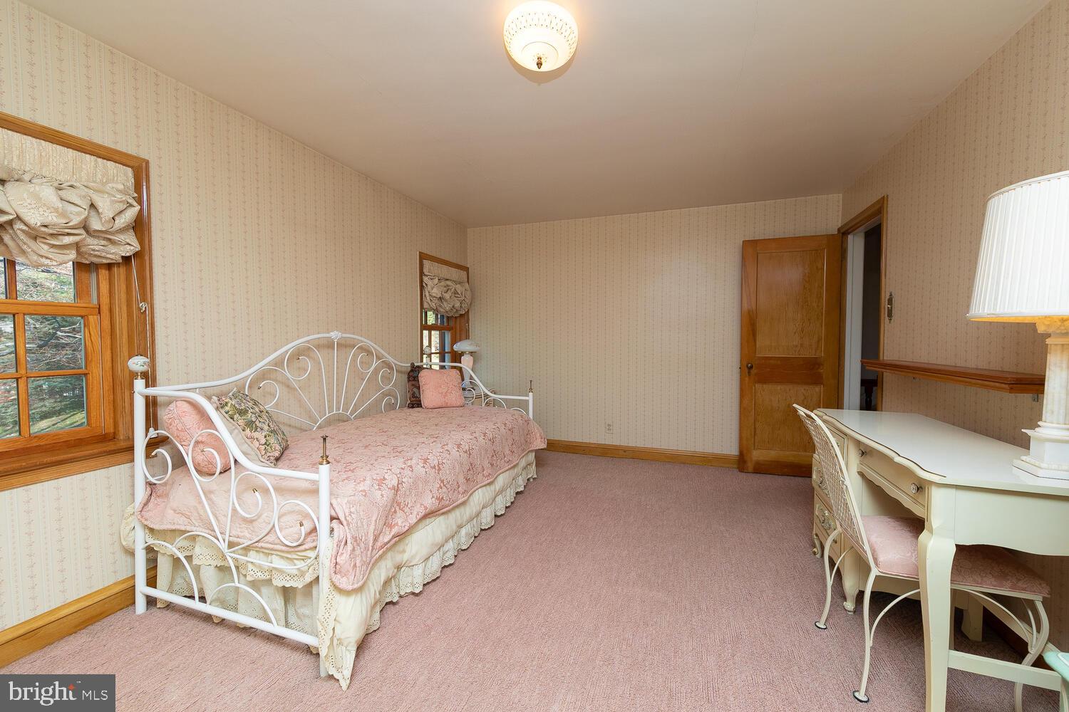 JENKINTOWN MANOR - Residential