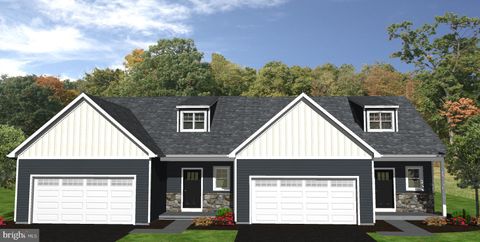 Photo of 309 Randolph Drive, ELIZABETHTOWN, PA 17022 (MLS # PALA2080430)