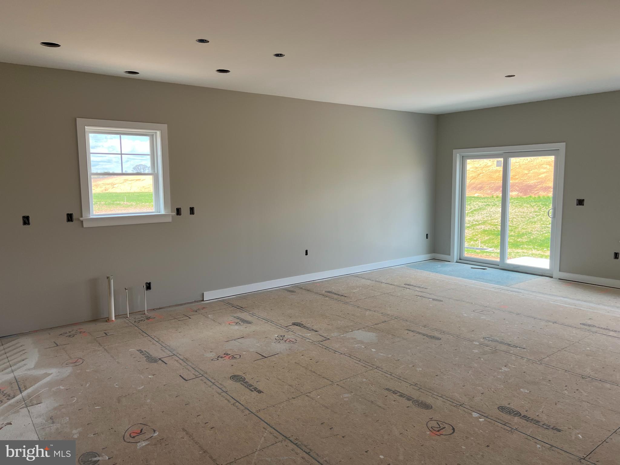 STONEYBROOK OF ELIZABETHTOWN - Residential