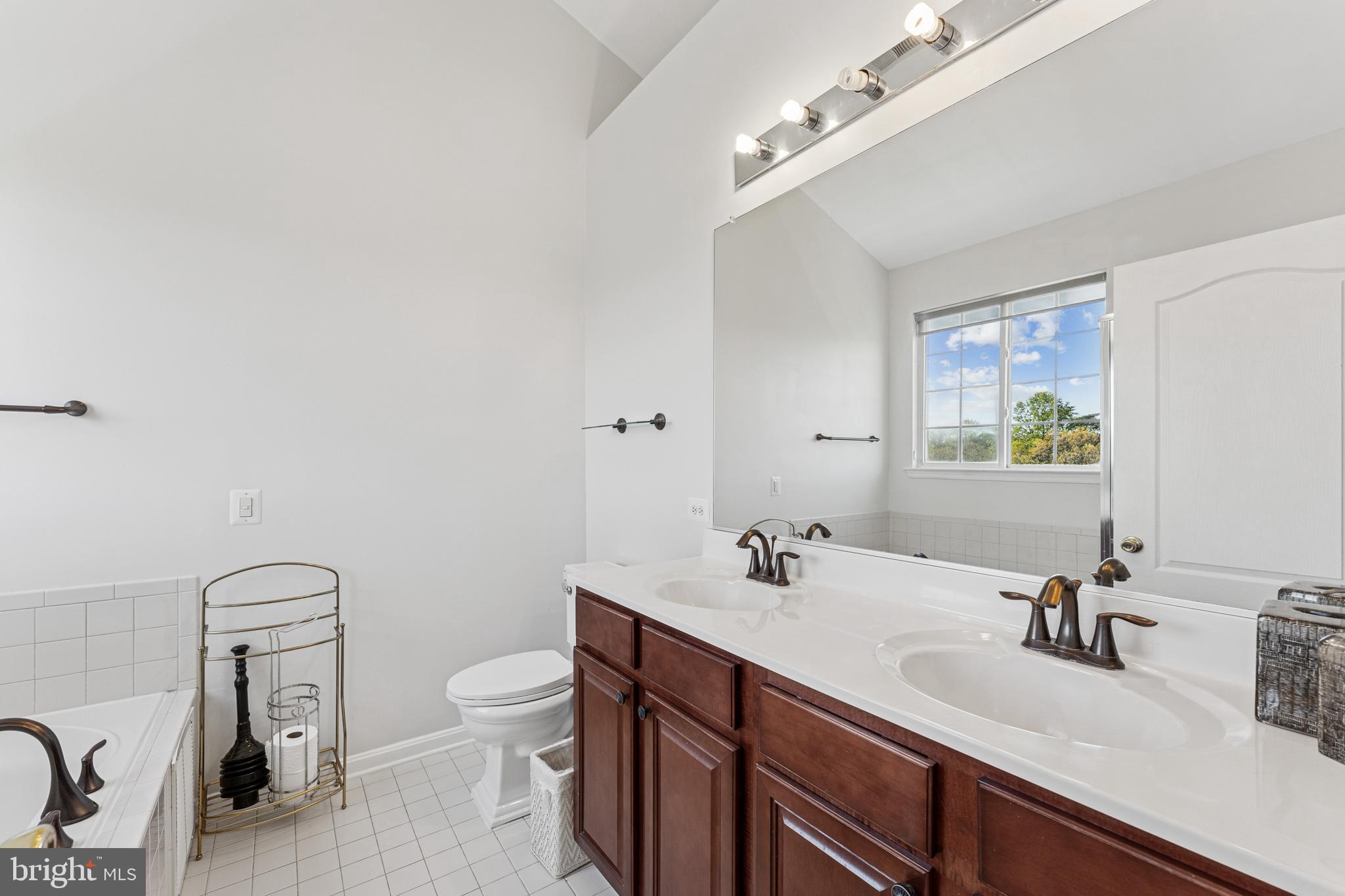 TOWN CENTER AT CAMP SPRINGS - Residential Lease