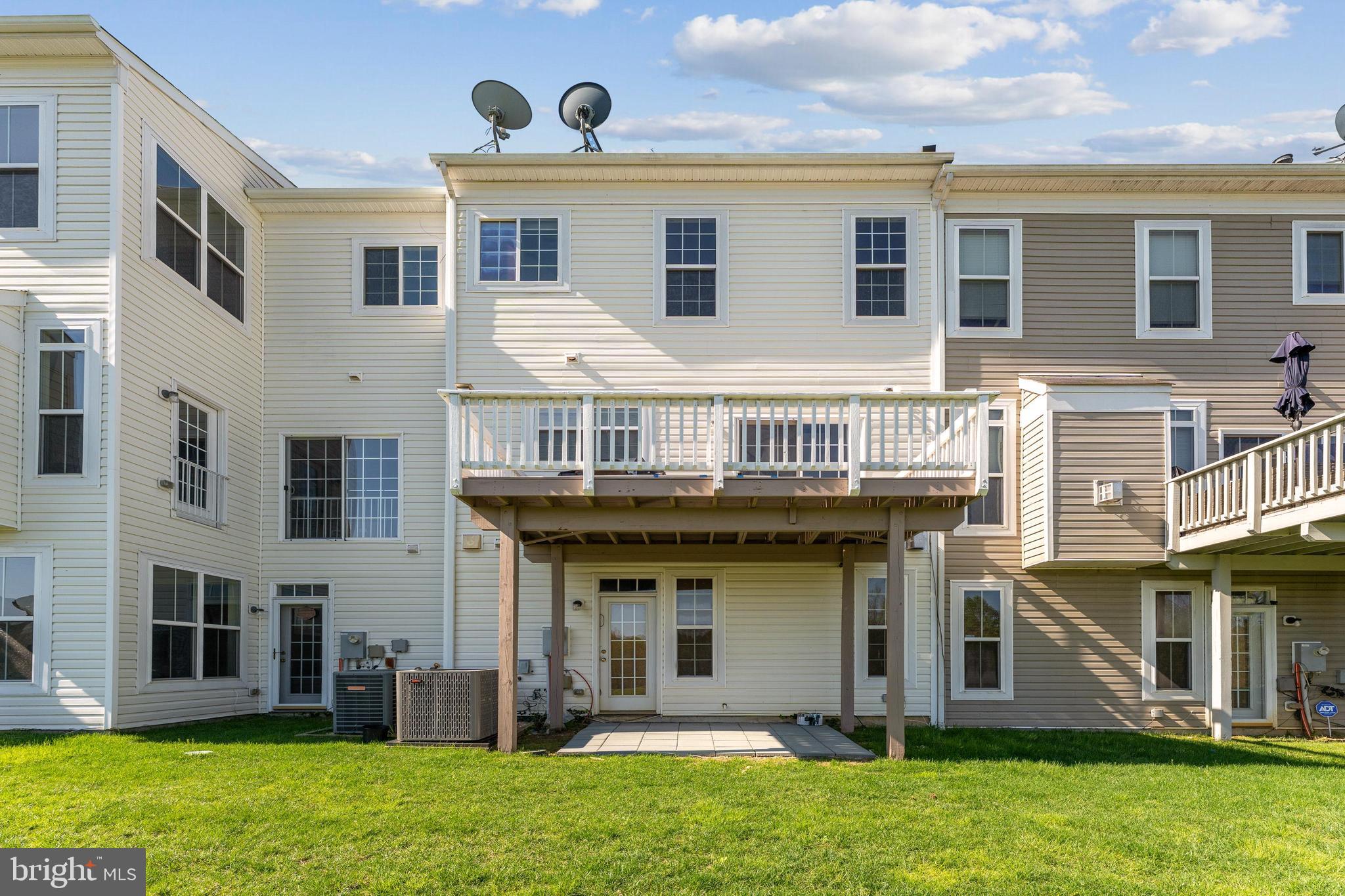 TOWN CENTER AT CAMP SPRINGS - Residential Lease