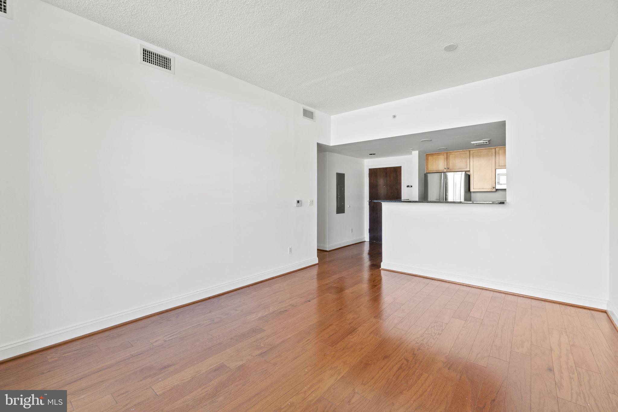 1020 N HIGHLAND STREET 221