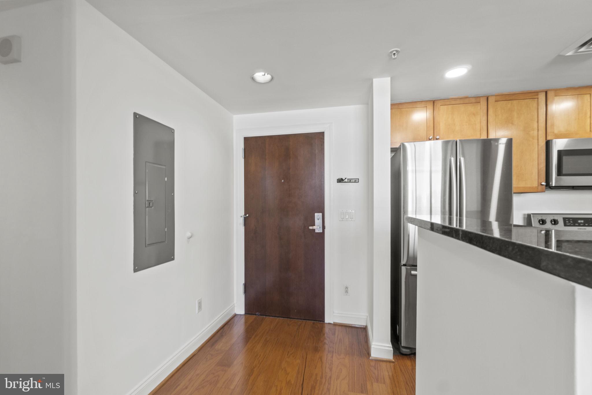 1020 N HIGHLAND STREET 221